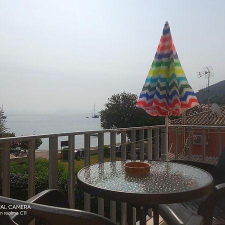 Dimitris Apartments Messongi Месонги Номер фото